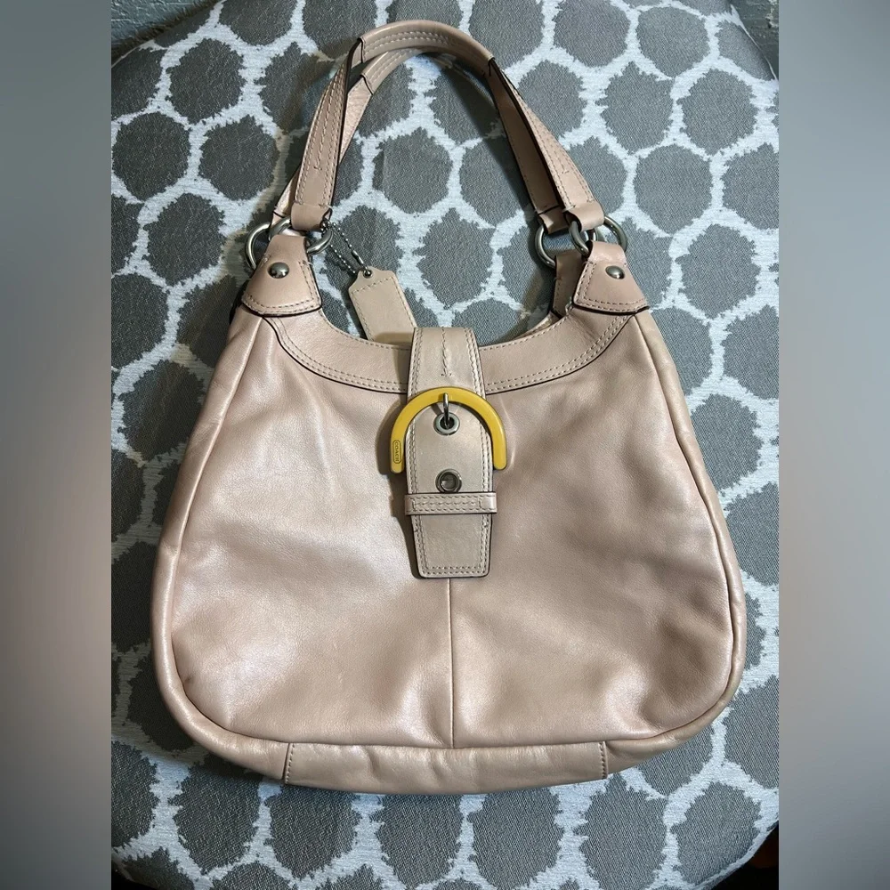 COACH SOHO Lynn Leather Bag Blush Shell Pink